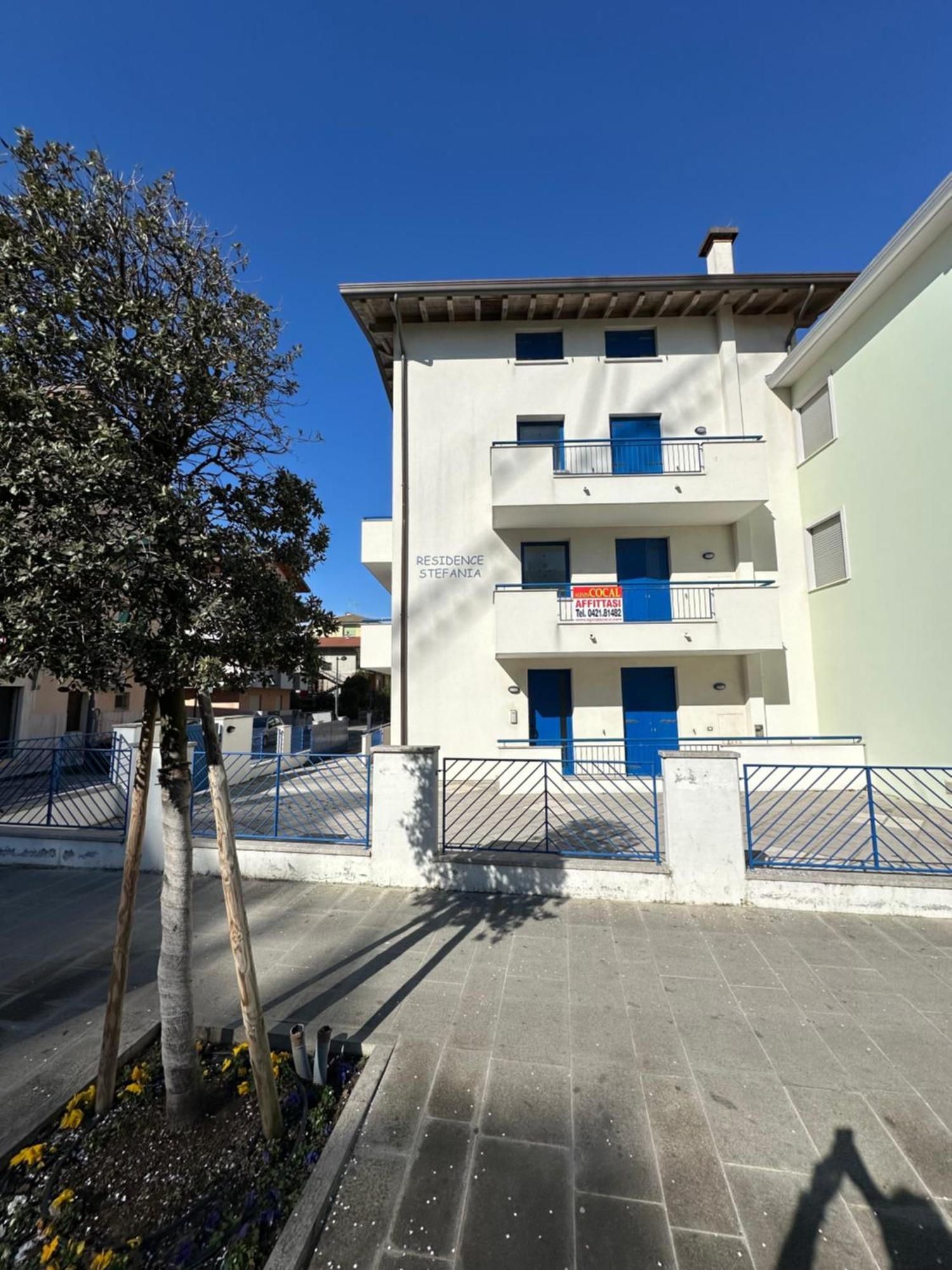 Residence Stefania Appartamenti Piano Terra - Agenzia Cocal Каорле Экстерьер фото
